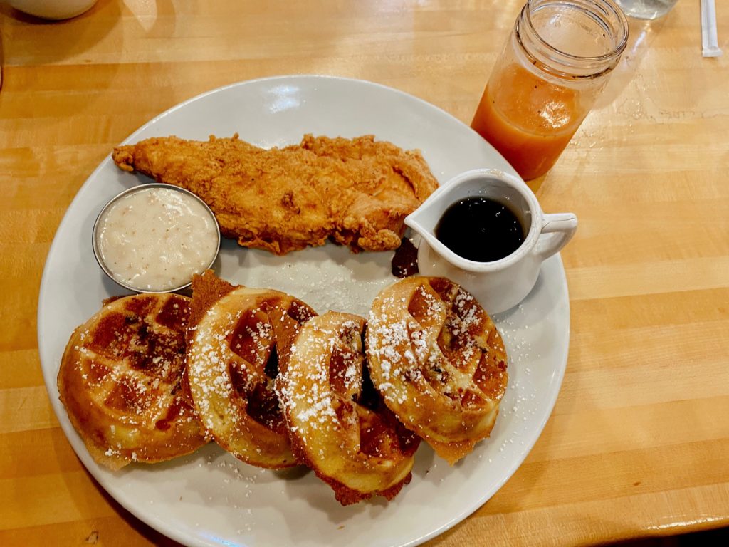 chicken n' waffles